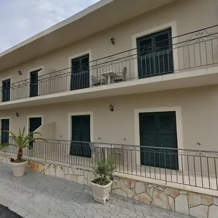 Anastassia's In Ipsos Corfu Appartement